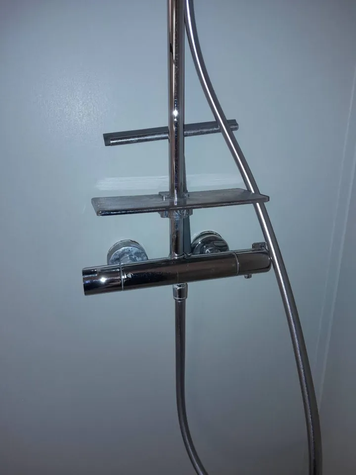 Gereinigte Dusche in einem Ferienhaus auf Als nach einem Einsatz von ALS Allroundservice