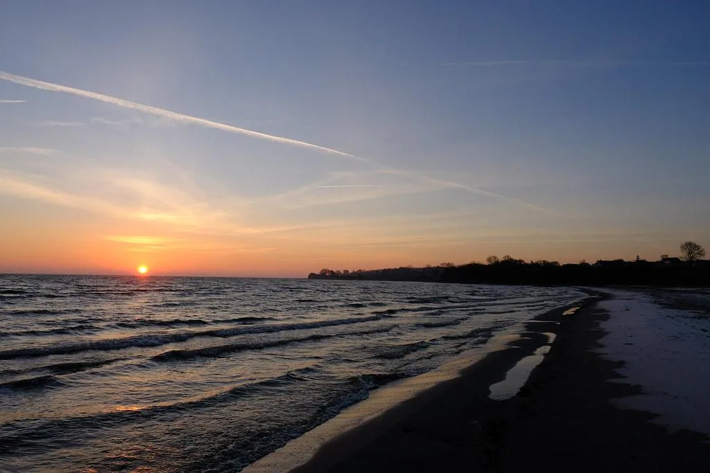 Sandstrand bei Fynshav im ersten Morgenlicht